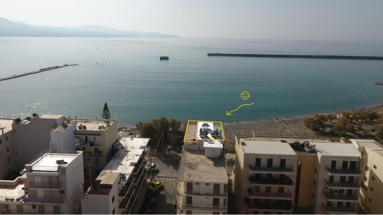 דירות קלמאטה Seafront Penthouse Leo מראה חיצוני תמונה